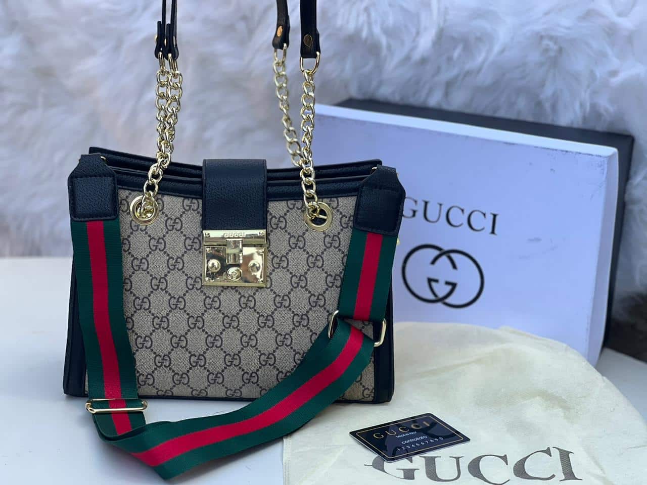 Gucci – Chain Bag